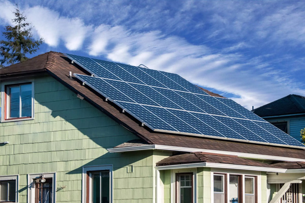 How Many Solar Batteries Are Needed To Power a House